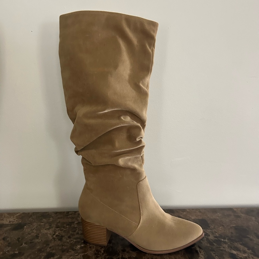 Amazon Essentials Beige Slouchy Heeled Boots - image 2